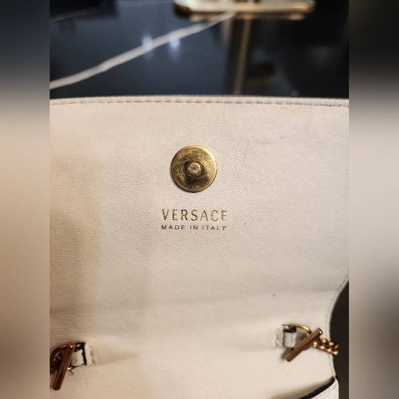 Authentic Versace!!!!! White and gold leather Versace mini bag - Picture 7 of 10